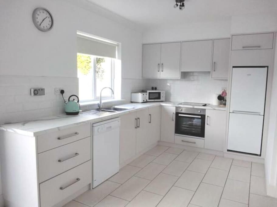 Townhouse Clifden: Located In The Heart Of Connemara Villa Екстериор снимка